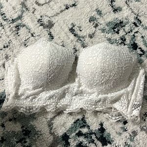 Victoria’s Secret PINK lightly lined lace bandeau bralette